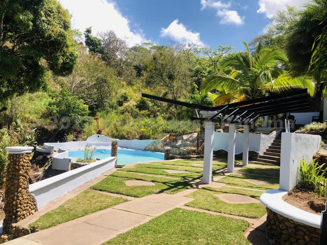 Mountain View Lot for Sale in Exclusive Chica Community